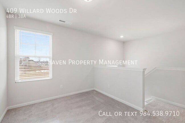 Building Photo - 409 Willard Wds Dr