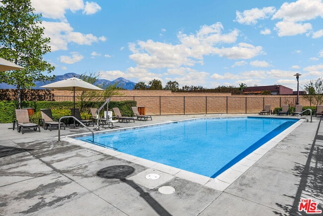 Building Photo - 746 Farrier Wy