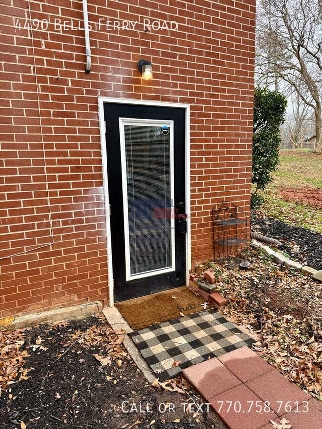 Building Photo - 4490 Bells Ferry Rd