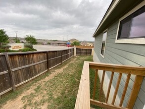 Building Photo - 11447 Creek Eagle
