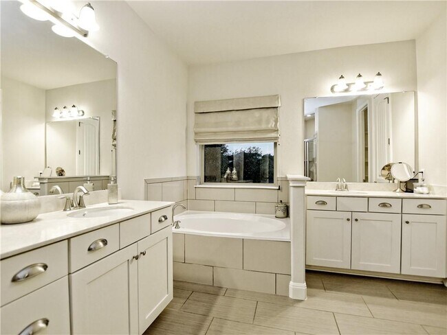 Building Photo - 7837 Aria Loop