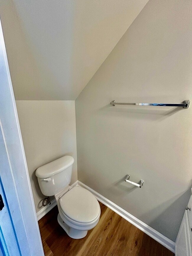 Building Photo - 1042 Prestwyck Ct