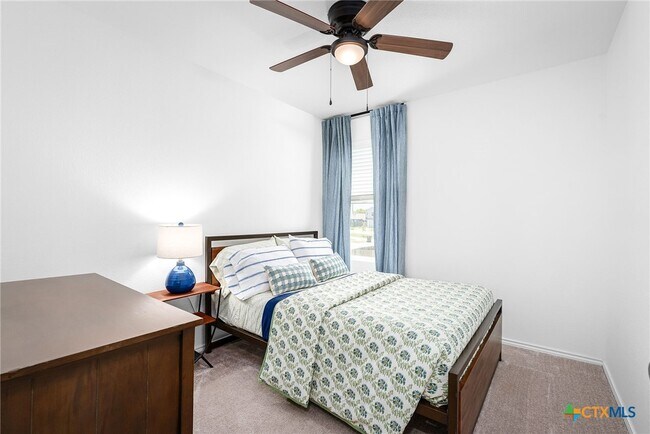 Building Photo - 175 Amber Gln