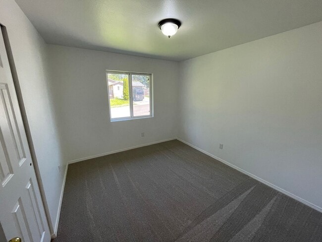 Building Photo - 2415 Forest Park Ln