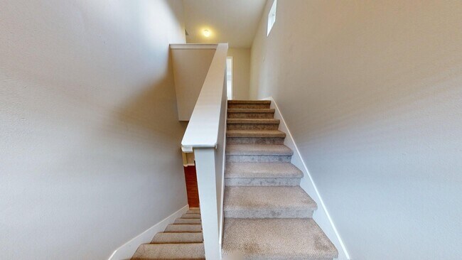 Building Photo - 4-BR 2.5 BA   AVALON PARK SOUTH