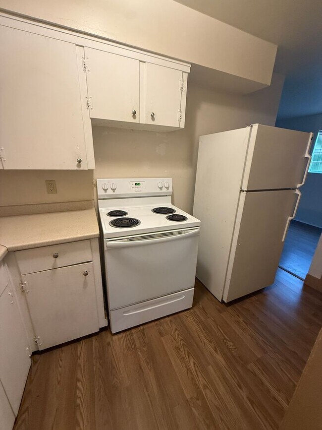 Building Photo - 15411 Barat Ave