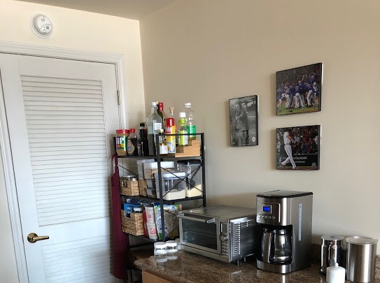 Building Photo - 400 W Ontario St