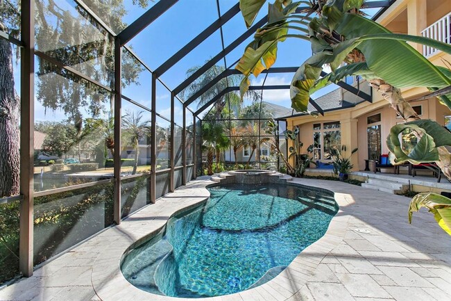 Building Photo - Stunning Lagoon Residence!