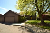 Building Photo - 13 Northwick Ct