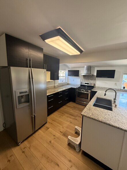 Building Photo - 16859 Alisal Ct
