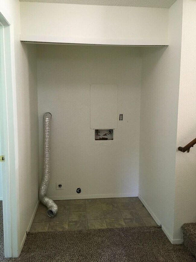 Building Photo - 3 Bedroom Home in SW Loveland!