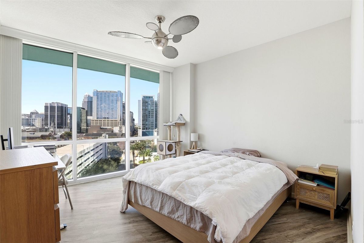 Building Photo - 322 E Central Blvd