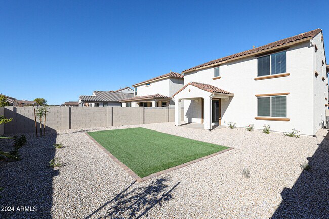 Building Photo - 8963 W Luke Ave