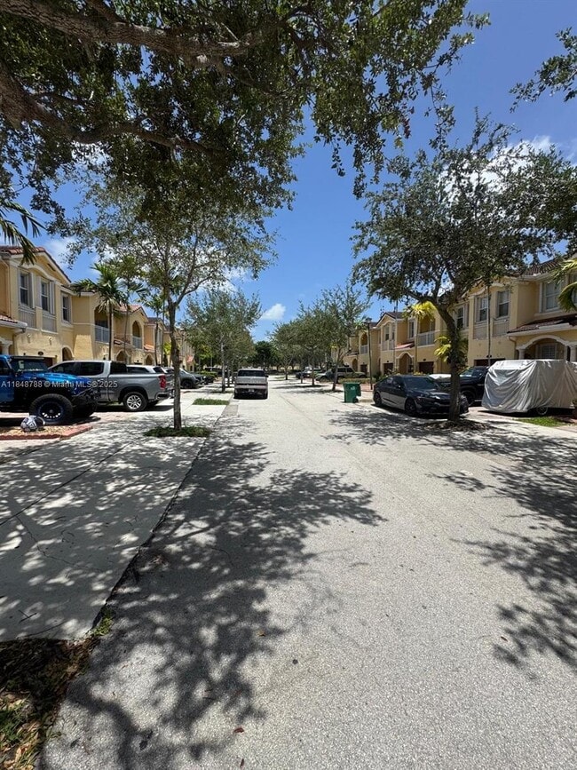 Building Photo - 15071 SW 9th Ln