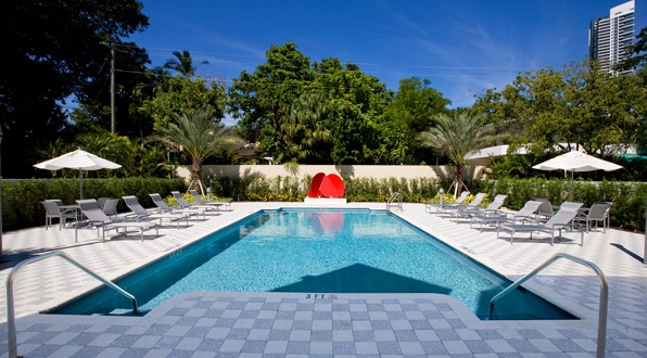 Sunny Pool Deck, Sculpture - 1550 Brickell Ave