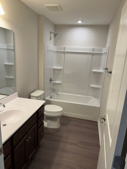 Building Photo - 312 Alicia Kelton Dr