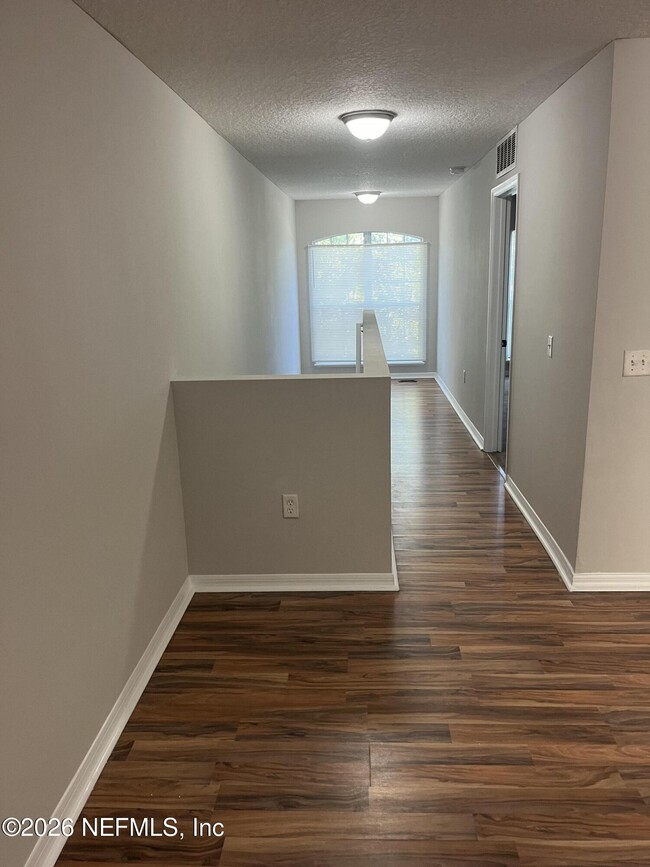 Building Photo - 11591 Hickory Oak Dr