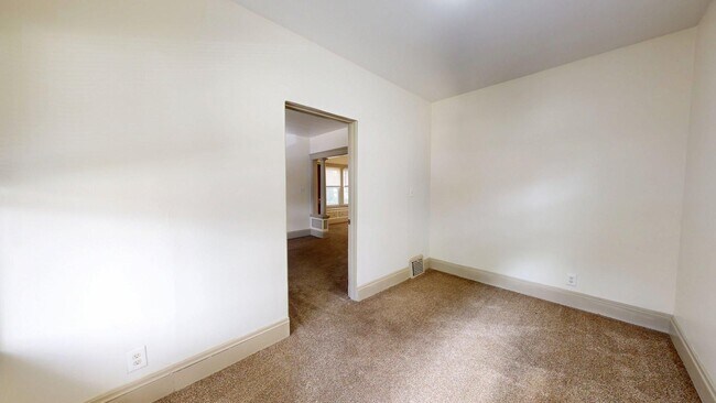 Building Photo - 3339 W.84th