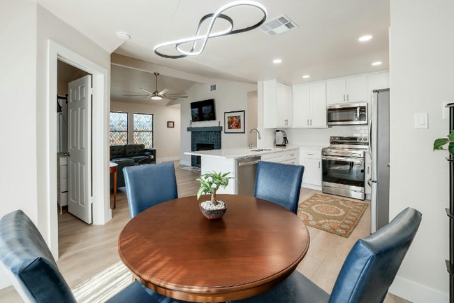 Building Photo - 12313 Limerick Ave