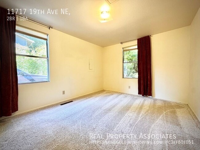 Building Photo - 11717 19th Ave NE