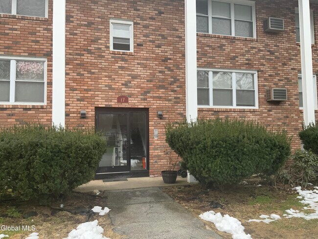 Primary Photo - 11-21-21 Ashdown Rd