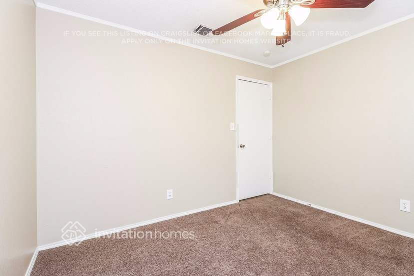 Building Photo - 4136 Hathaway Dr