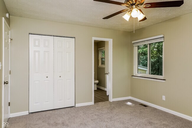 Building Photo - 6815 Turnberry Way