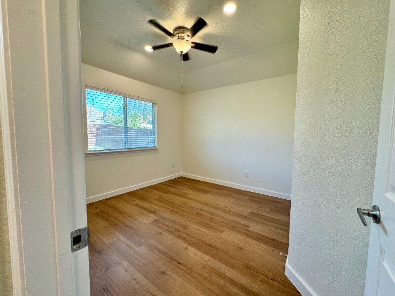 Building Photo - 9836 Wild Ginger Dr