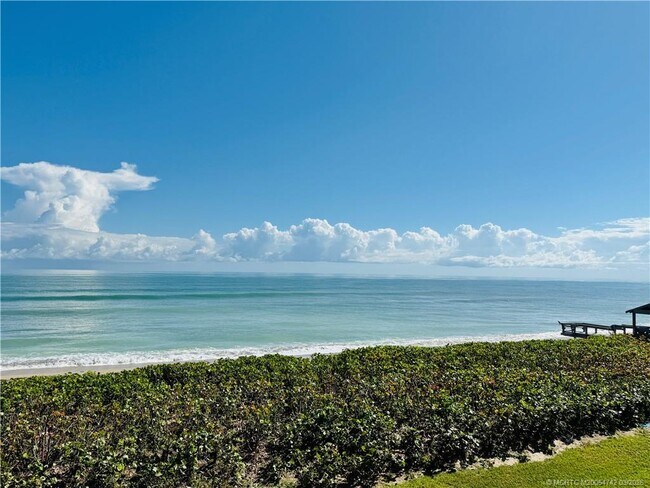 Building Photo - 7370 S Ocean Dr