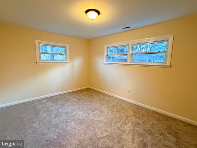 Building Photo - 1337 Pottstown Pike