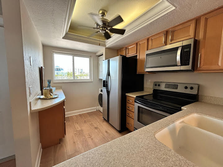 Building Photo - 8350 Estero Blvd