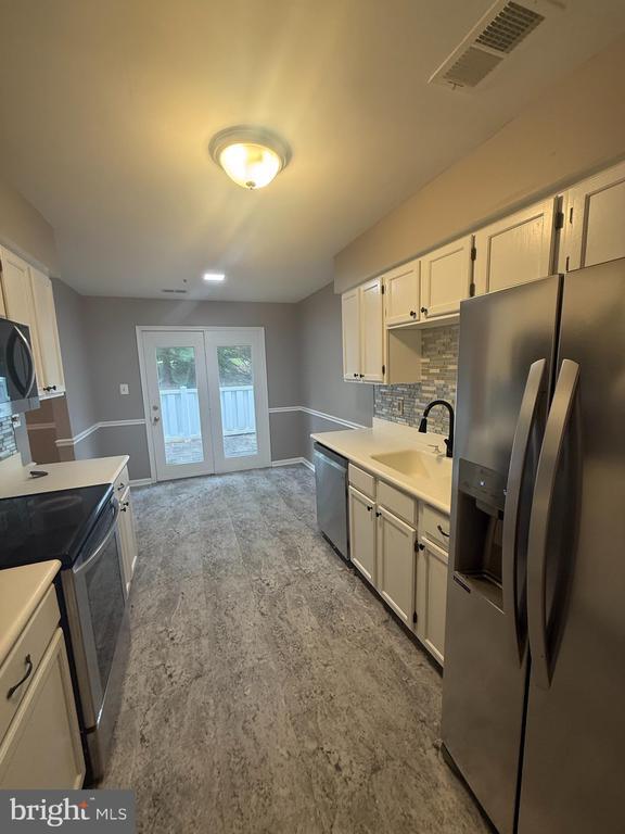 Building Photo - 13710 Creola Ct