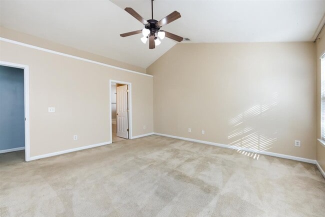 Building Photo - 4811 Sunburst Ln