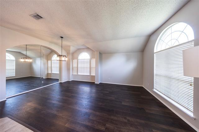 Building Photo - 10403 Joy Dr