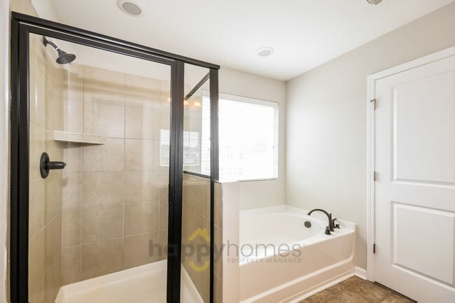 Building Photo - 3 Bedroom 2.5 Bath Home in Cane Bay Plantation of Summerville!