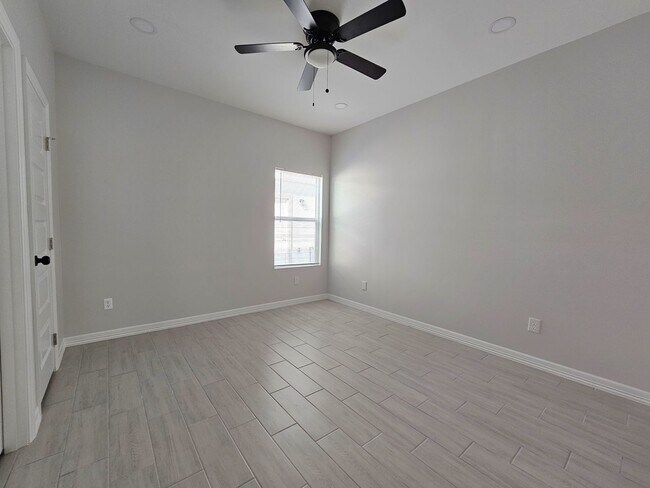 Building Photo - 1019 N Woodson Ave