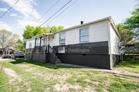 Building Photo - 1414 Chicago Ave