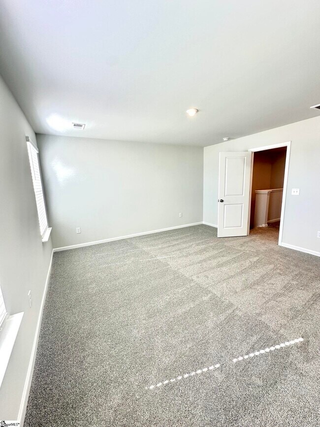 Building Photo - 118 Randwick Ln