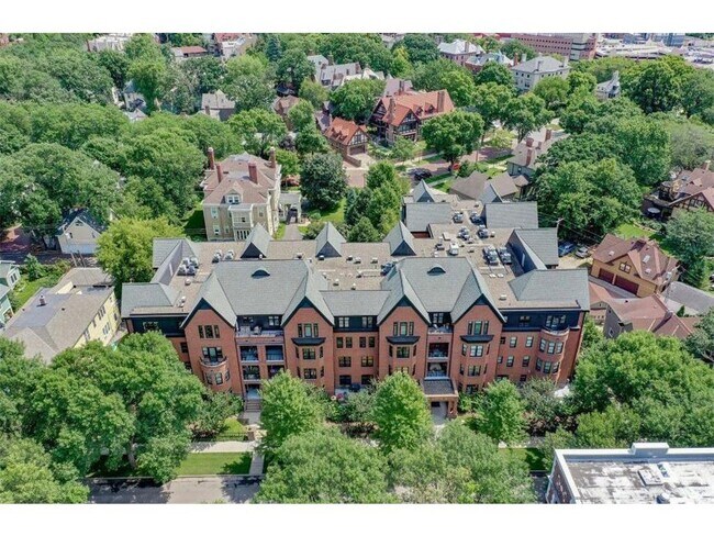 Building Photo - 80 Western Ave N