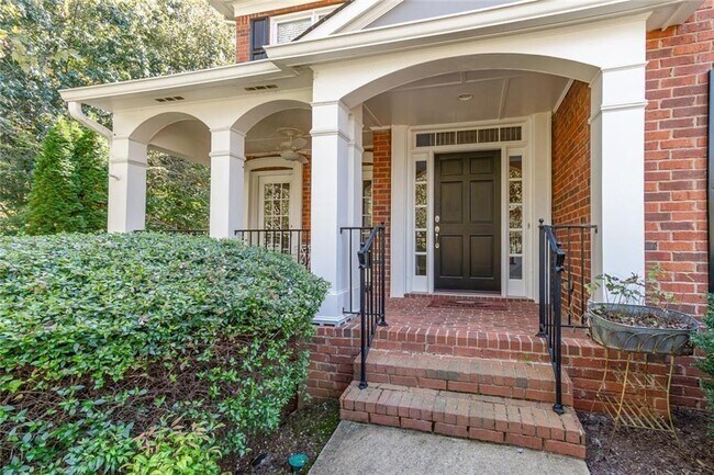 Building Photo - 651 Briarleigh Way