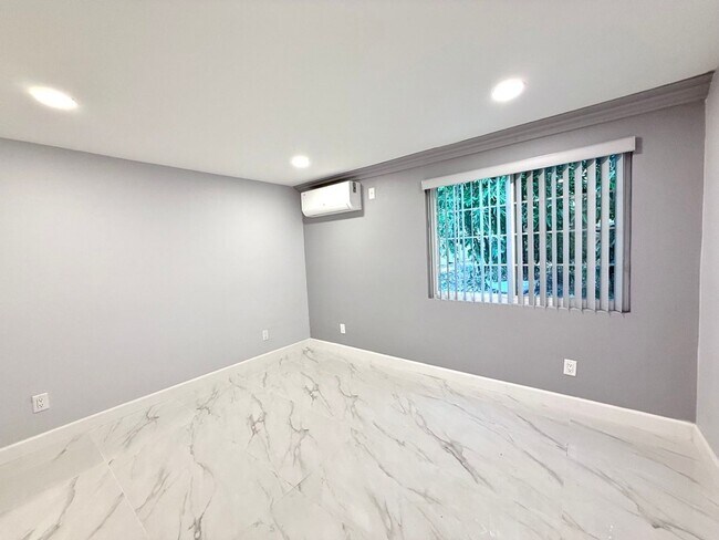 Building Photo - 17116 Ceredo Pl