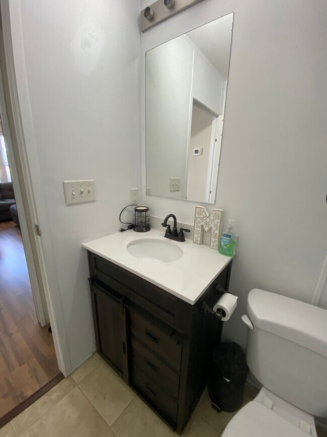 Building Photo - FOR RENT - Love the country?  Love to hunt?  If so, this one is for you!