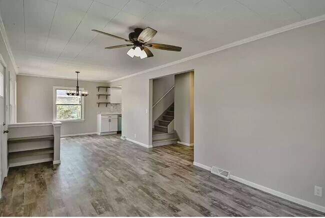 living room and dining room - 743 Marie Ave