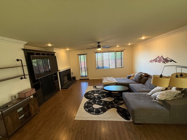 Building Photo - COMING SOON! 3-Bedroom Single-Story Home w...
