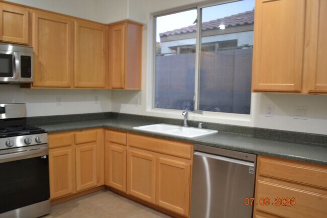 Building Photo - 2BED/2BA SOUTHWEST HOME - 1 STORY IN GATED COMMUNITY WITH POOL AREA AND SPA