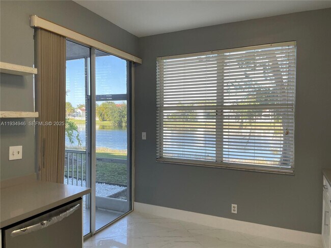 Building Photo - 14909 SW 15th St