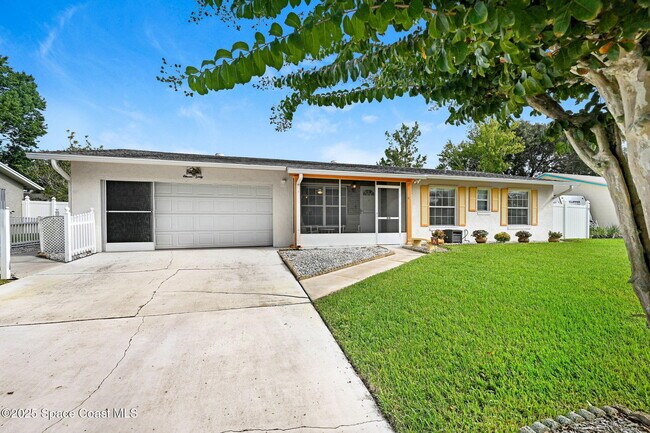Building Photo - 1160 La Brea Ave