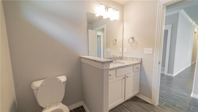 Building Photo - 1222 Bradley St