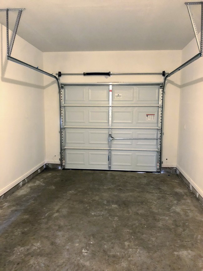 Garage - 128 E Ball Rd