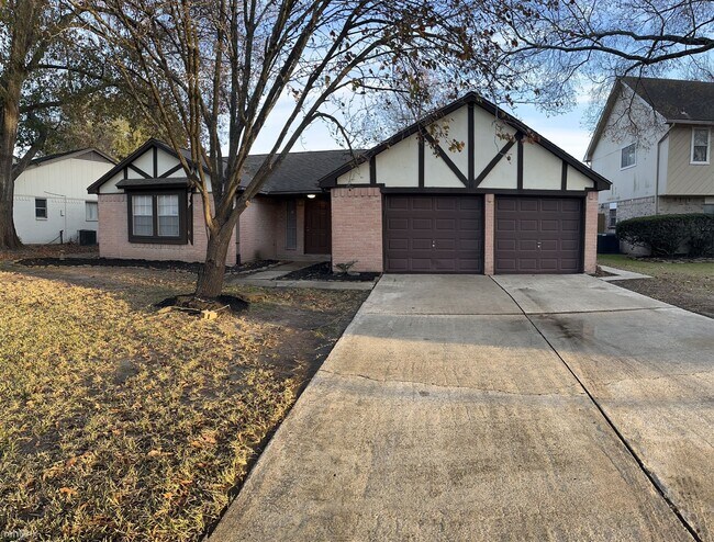Primary Photo - 3 br, 2 bath House - 7522 Echo Pines Dr